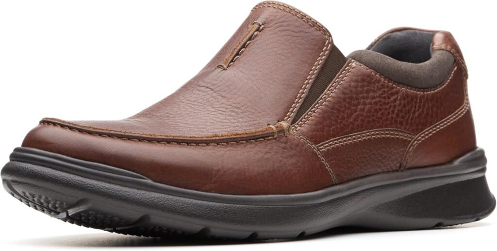 Clarks Shoes: Timeless Craftsmanship 71e0akpomil. ac sy695